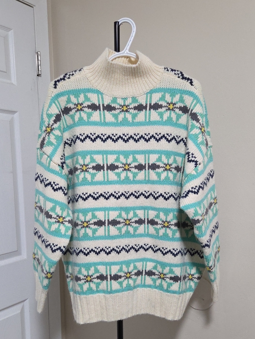 American Eagle Outfitters Ivory and Mint Fair Isle Turtleneck Sweater